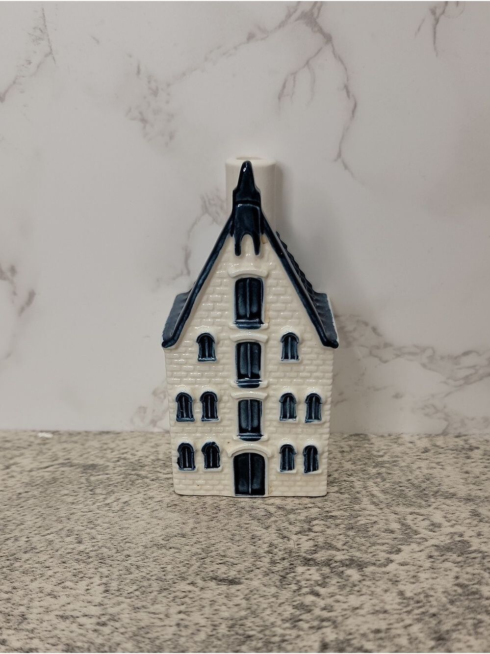 Vintage KLM Blue Delft House #70 by Bols Cheese Warehouse